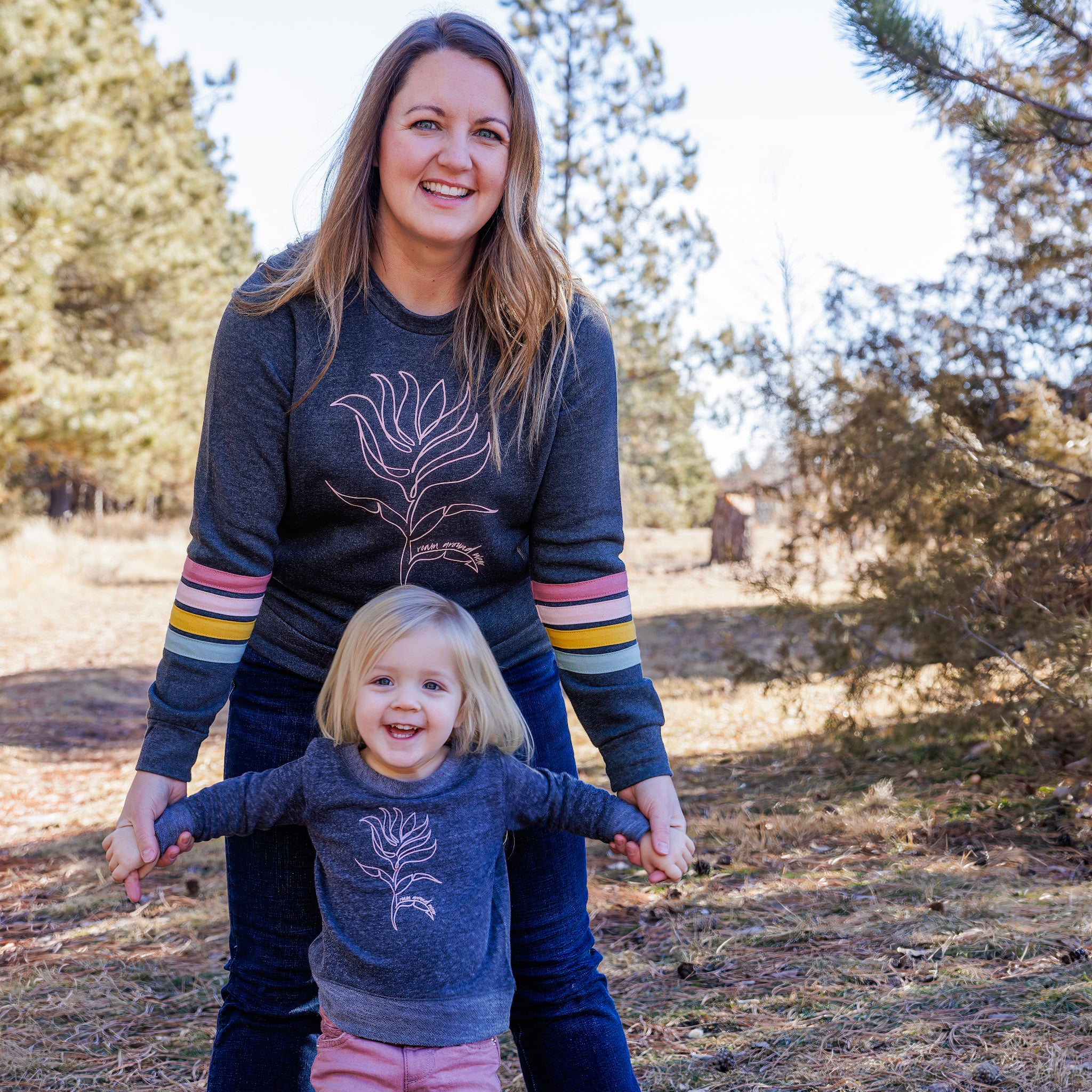 Wyoming Indian Paintbrush Sweatshirt. Women's sweatshirt. Artisan designed. Roam Around Wear is a Wyoming t-shirt company based in Gillette, Wyoming