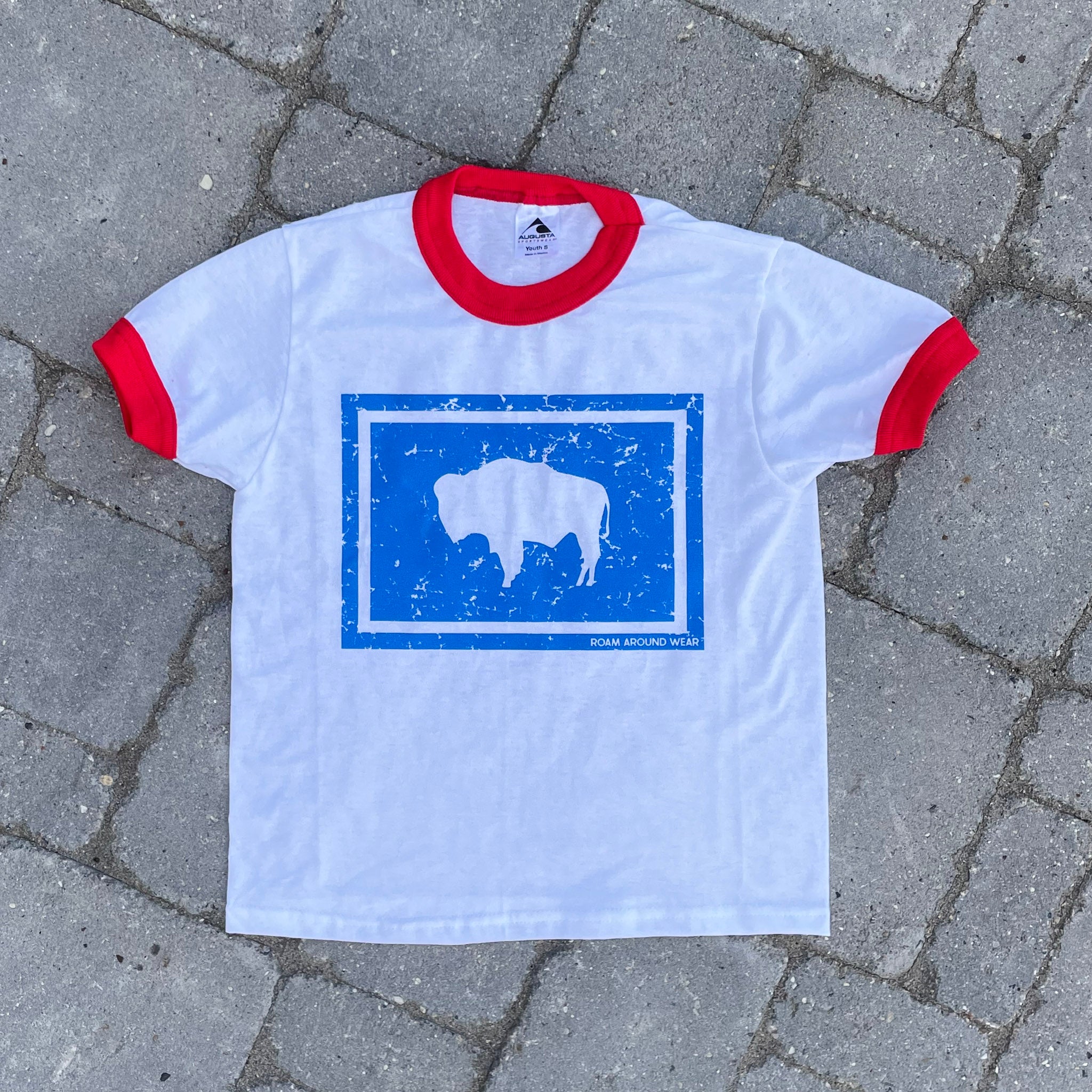 Wyoming Tee Shirt - Bison Tee Shirt - Buffalo Tee Shirt - Roam Around Wear is a Wyoming t-shirt company based in Gillette, Wyoming.